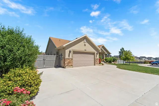 8768 N Durham Ct, Eagle Mountain, UT 84005 - #3