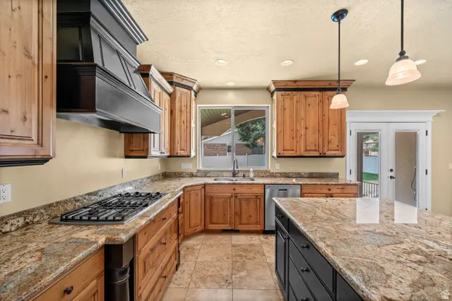 3480 E Macintosh Cir, Cottonwood Heights, UT 84121 - #2