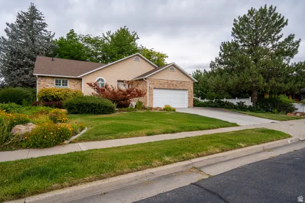 6062 S Fontaine Bleu Dr E, Salt Lake City, UT 84121