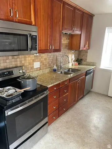 5313 S Alpine Dr, Murray, UT 84107 - #3