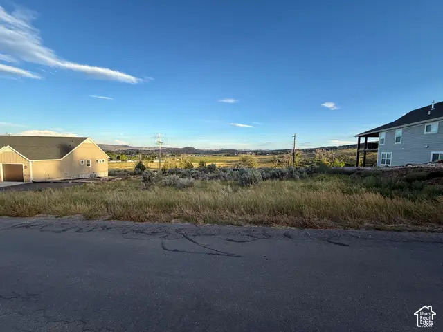 140 W Lychee Ln S, Garden City, UT 84028 - #3