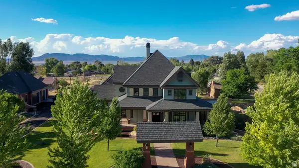 426 W Center St, Parowan, UT 84761