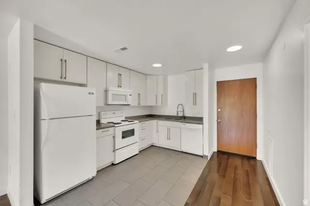 425 S 1000 E #204C, Salt Lake City, UT 84102 - #2