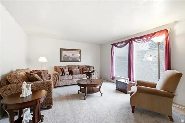 2041 W Mantle Ave, Taylorsville, UT 84129 - #3