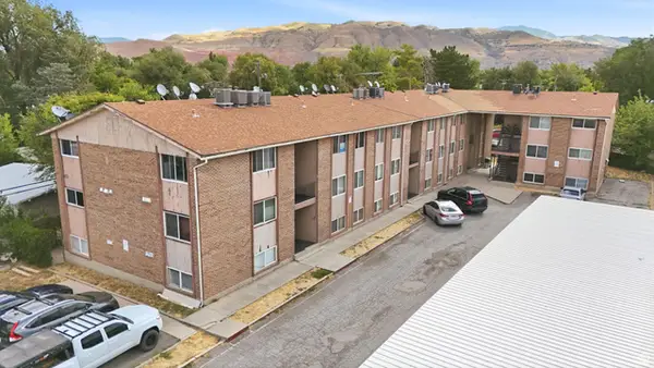 768 N Redwood Rd #14, Salt Lake City, UT 84116