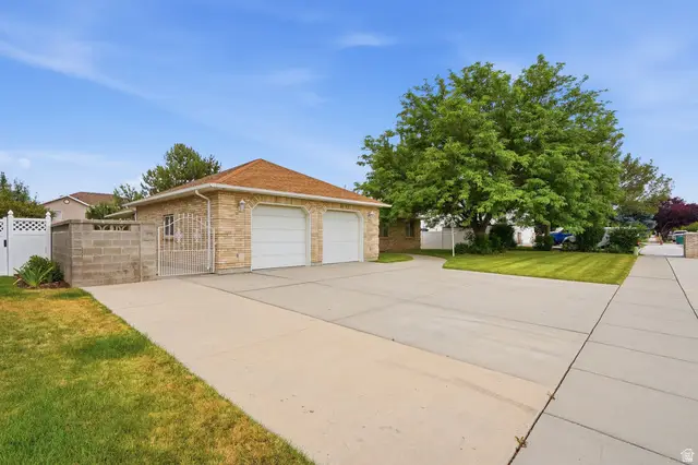 8791 S Long Dr Dr, West Jordan, UT 84088 - #2