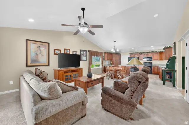 422 S 1040 East Rd E, American Fork, UT 84003 - #3