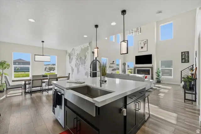 868 N 2125 W, Layton, UT 84041 - #1