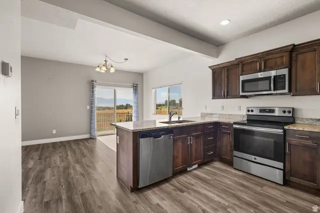 8044 N Clydesdale Dr, Eagle Mountain, UT 84005 - #2