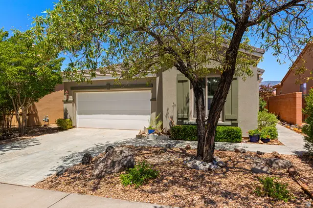 3293 E Fourteen Fairway Dr S, Washington, UT 84780 - #2
