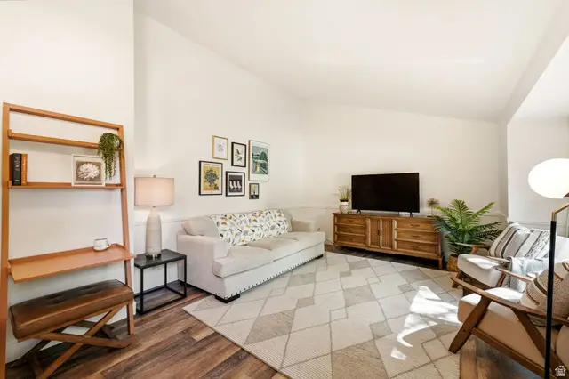 1030 N 250 W, Layton, UT 84041 - #3