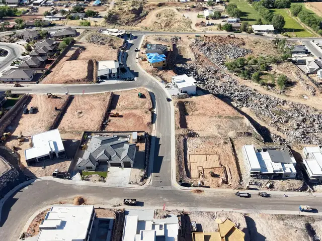 1373 W 725 S, Hurricane, UT 84737 - #2