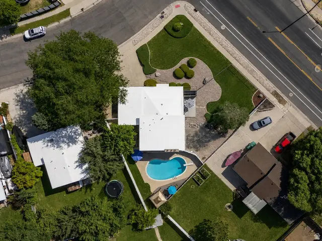 842 Aspen East Dr E, Layton, UT 84041 - #3