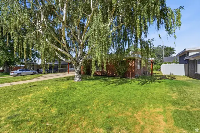 785 Simoron Dr, Ogden, UT 84404 - #3