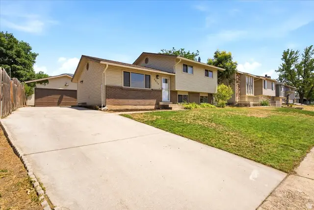 5826 S Village Way E, South Ogden, UT 84403 - #3