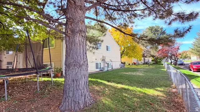 4632 S Arlington Park Dr, West Valley City, UT 84120 - #2
