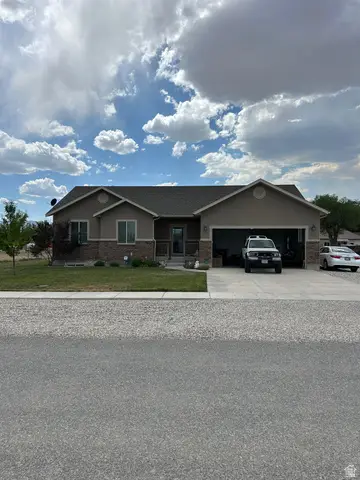 175 N 100 W, Centerfield, UT 84622 - #1