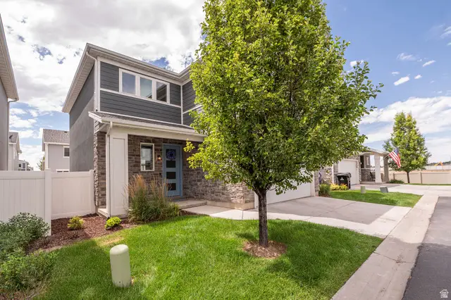 1754 W Parkview Dr, Syracuse, UT 84075 - #1