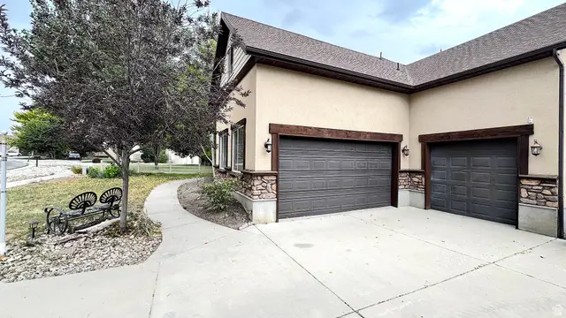 127 E Harvest Ln, Grantsville, UT 84029 - #3
