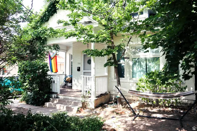 706 S 900 E, Salt Lake City, UT 84102 - #1