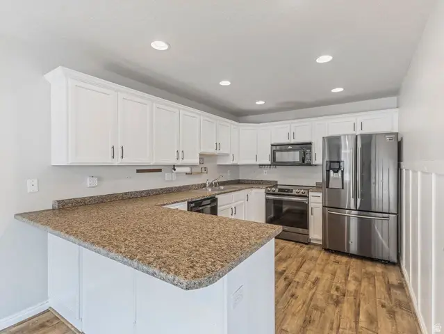 563 W Goldenrod Way, Saratoga Springs, UT 84045 - #3
