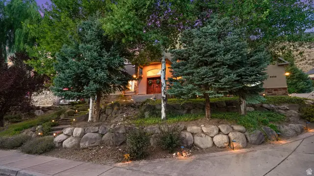 9498 N Canyon Heights Dr, Cedar Hills, UT 84062 - #3