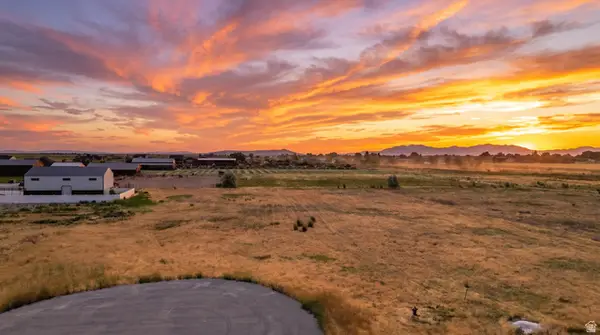 5752 W 2425 N #4, Hooper, UT 84315