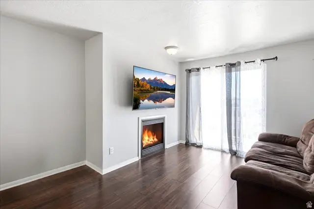 5660 S Meadow Ln, South Ogden, UT 84403 - #2
