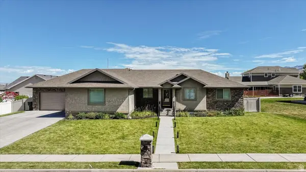 221 W 400 N, Hyde Park, UT 84318