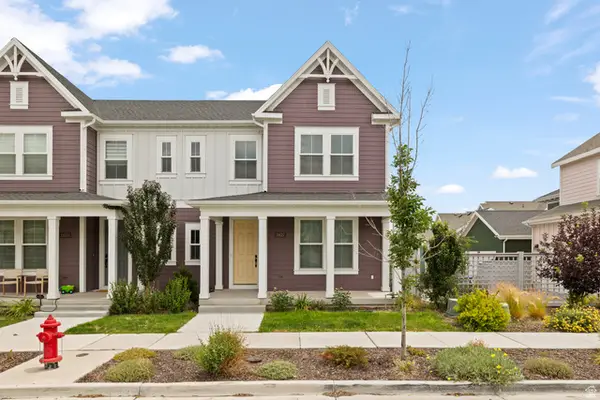 11627 S Silver Pond Dr, South Jordan, UT 84009