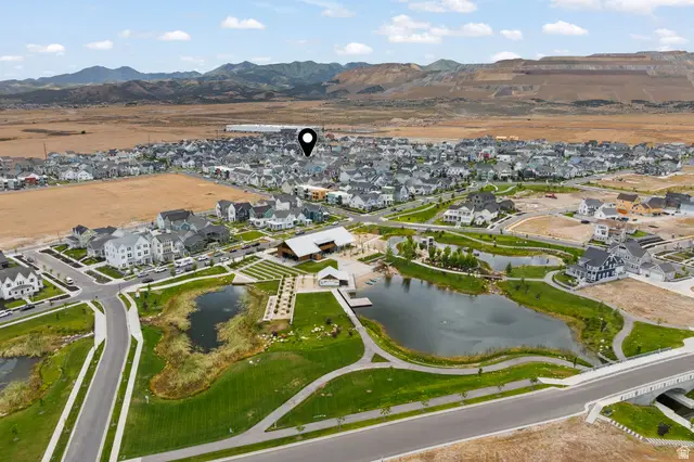 11627 S Silver Pond Dr, South Jordan, UT 84009 - #2