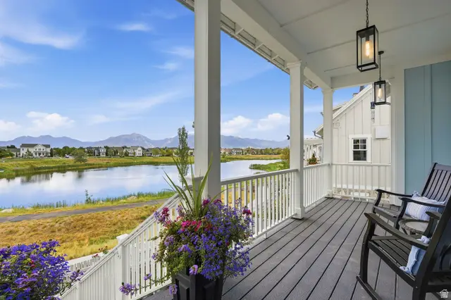 10979 S Lake Island Dr, South Jordan, UT 84009 - #3