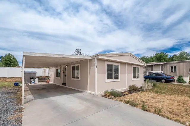 2600 N Hill Field Rd #5, Layton, UT 84041 - #2