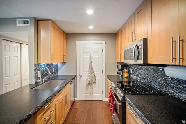 1190 E Waterside Cv S #30 B, Midvale, UT 84047 - #3