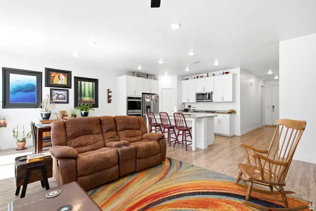3133 S Edgewater Ln W #121, Syracuse, UT 84075 - #3