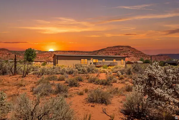 4960 E Grande Vermillion Ave, Kanab, UT 84741