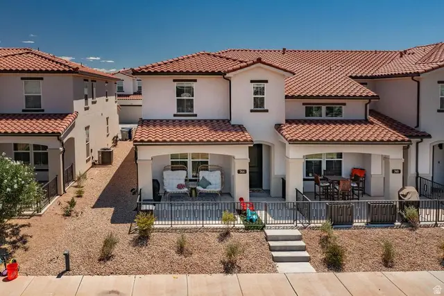 744 W Sunfire Ln, Saint George, UT 84790 - #2