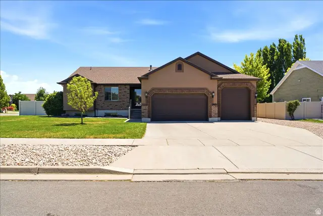 3613 W 100 S, Layton, UT 84041 - #1
