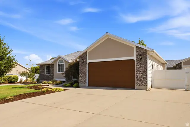 4701 W Dorilee Dr, West Jordan, UT 84088 - #3
