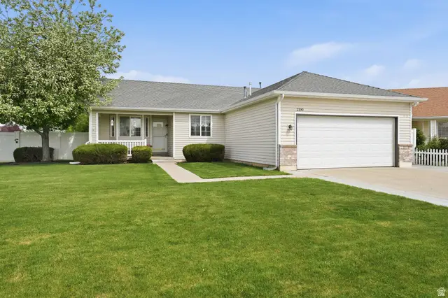 2190 W 1450 N, Layton, UT 84041 - #1