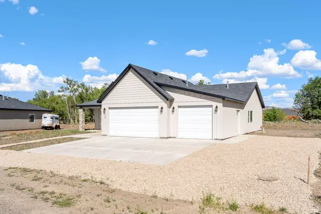 648 N Kaycie Ln, Panguitch, UT 84759 - #3
