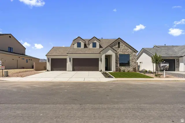 2401 Patricia Dr, Santa Clara, UT 84765 - #2