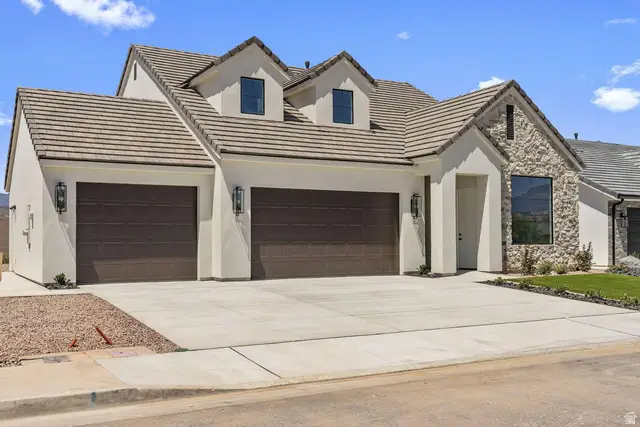 2401 Patricia Dr, Santa Clara, UT 84765 - #3