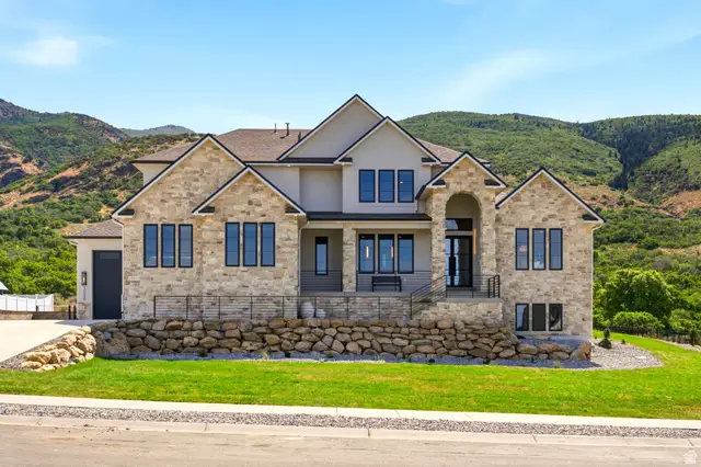 1056 N Wizard Hts, Kaysville, UT 84037 - #1