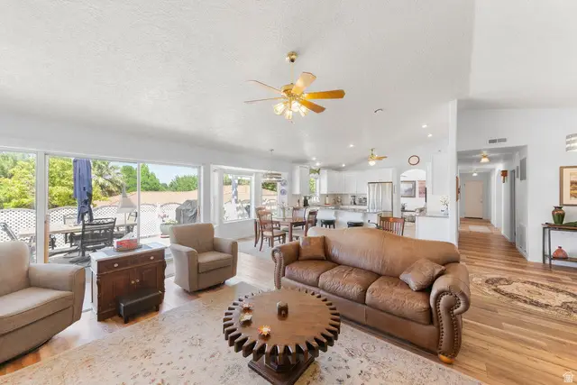 985 E Fort Pierce Dr, Saint George, UT 84790 - #2