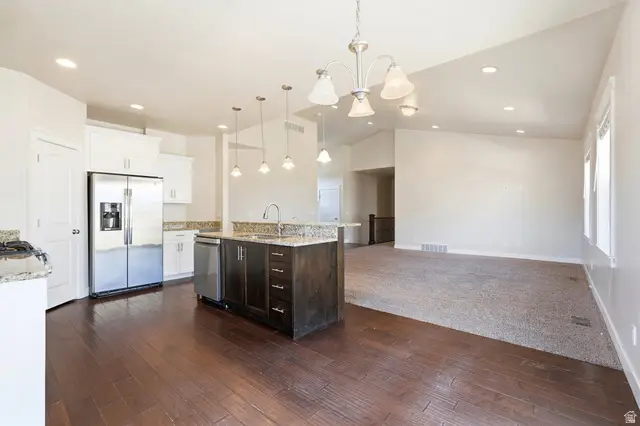 390 S Coyote Ridge Dr E, Smithfield, UT 84335 - #3