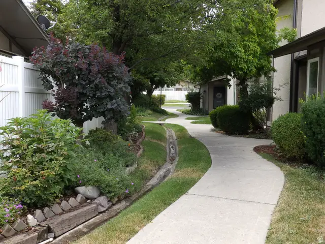 1570 E 5740 S, Murray, UT 84121 - #1