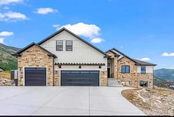 838 E Mountain Rd N, North Ogden, UT 84414