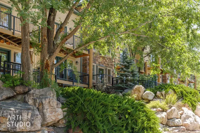 5060 Lakeview Dr #1107, Eden, UT 84310 - #1