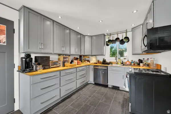 5289 S Leprechaun Ln W, Salt Lake City, UT 84118